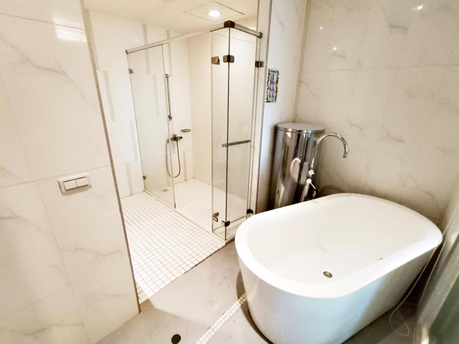 三条文旅 Apartment Каосюн Екстериор снимка