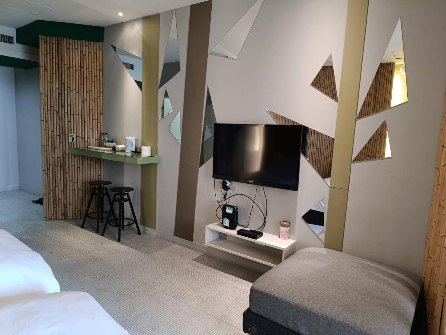 三条文旅 Apartment Каосюн Екстериор снимка